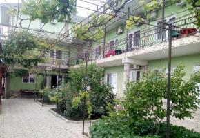 Гостевой дом Зелёный дворик